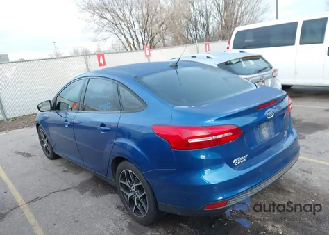 2018 Ford Focus Sel z USA, uszkodzony, nr VIN 1FADP3H28JL230749